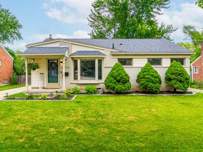 Property at 24024 Colchester Dr, Farmington, MI