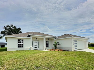 3717 NE 16th Pl