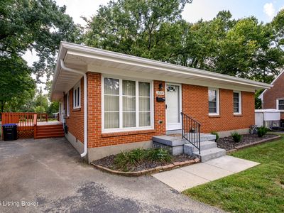 3060 Nadina Dr