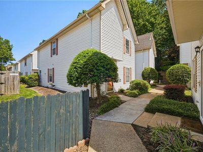 952 Gas Light Ln