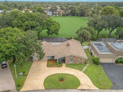 9651 CONCH SHELL Manor