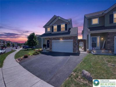2214 Huntington Ln