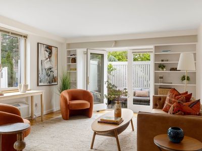 332 Franklin St APT 100