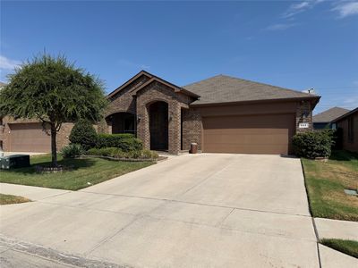 925 Meadow Scape Dr