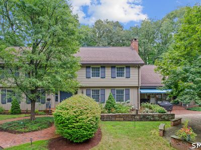 132 Roslyn Drive
