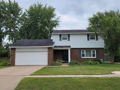 5873 Thistle Dr