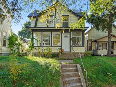 1039 Kalamazoo Ave SE