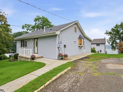 Property at 3 King Rd, Landing, NJ