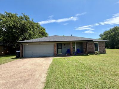 1225 Sandstone Dr