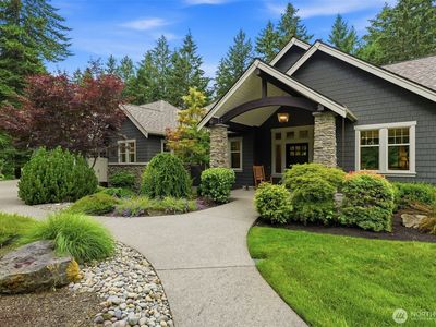 605 Hyak Way
