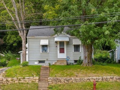 Property at 835 Sinsinawa Ave, East Dubuque, IL