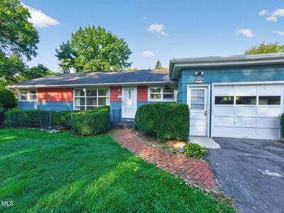 82 Salisbury Road