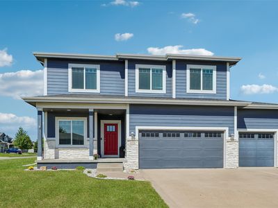 555 NE Bowman Dr