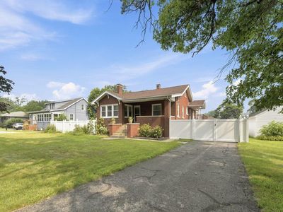 3541 Ridge Rd