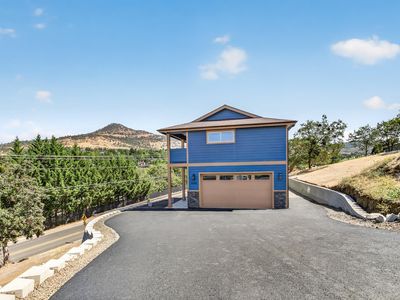 4148 Barbara Jean Way