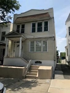 153 Neptune Ave