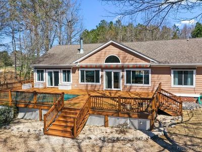 678 Wheatland Acres Rd