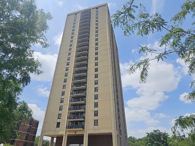 3001 S Michigan Ave Unit 2406