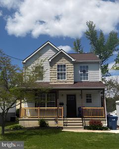 Property at 206 E Crestwood Ave, Somerdale, NJ