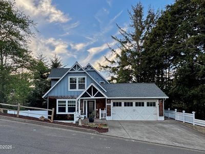 2488 NE 27th Dr