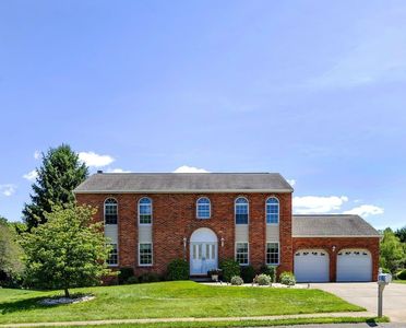 Property at 204 Trillium Dr, Cranberry Township, PA