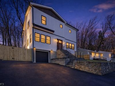 16 Valley View Dr