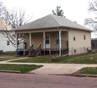 309 E 9th Ave
