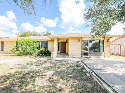 805 Sandy Ln