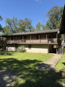 121 Lycans Ln
