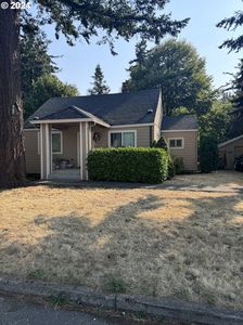 1028 NE 104th Ave