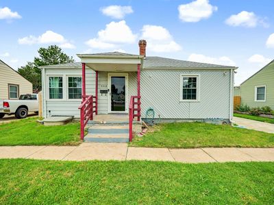 404 E Claflin Ave