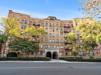 8344 Lefferts Blvd APT 4J