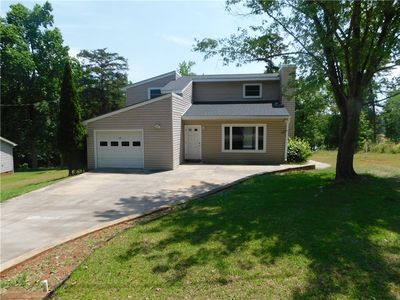 109 Brady Dr