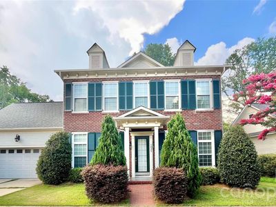 1025 N Sharon Amity Rd