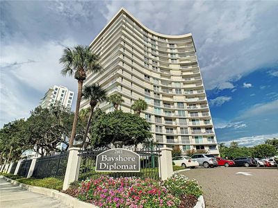 2611 BAYSHORE BOULEVARD #303