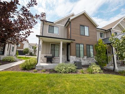 1404 E Rustic Wood Ct