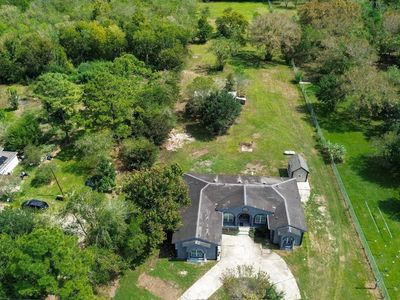 6811 Clara Ln