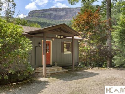 162 Twin Lakes Drive
