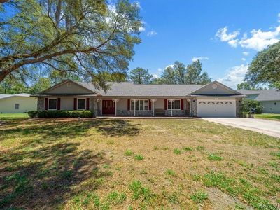11 Sycamore Ct W