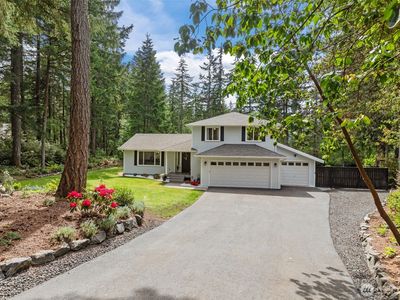 945 SW Moffett Lane