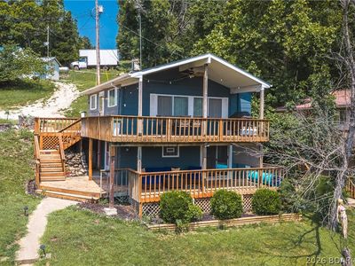 27246 Lakeside Ln
