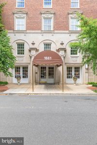 1661 Crescent Pl NW APT 306
