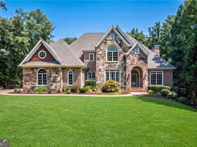 2140 Tee Dr