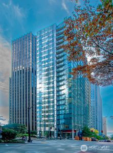 909 5th Avenue #1605