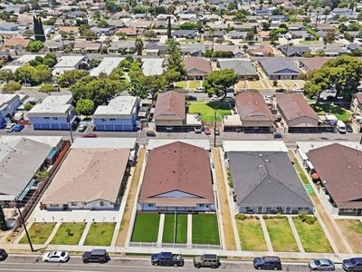 307 N Tustin Ave