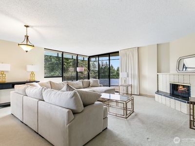 1910 Evergreen Park Drive SW #701
