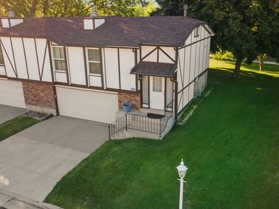1198 Norwalk Rd