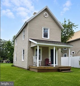 305 Caroline Ave