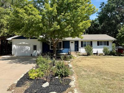 4 Regal Cres