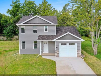 305 Evergreen Ln